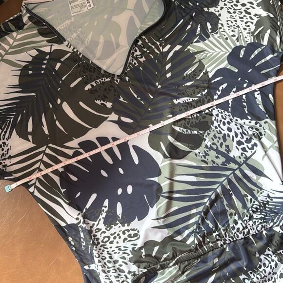 BAR III Moody Tropics Caftan Swim Cover-Up Size Small - Picture 8 of 8